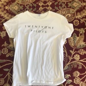 Twenty one pilots shirt